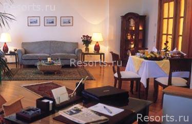 Rodian Amathus Beach Hotel 8